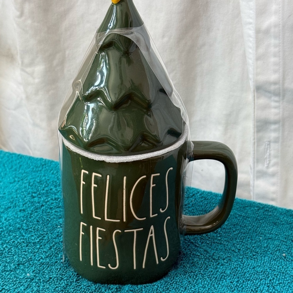 Rae Dunn Felices Fiestas Green Covered 2 Pc Ceramic Christmas Tree Mug